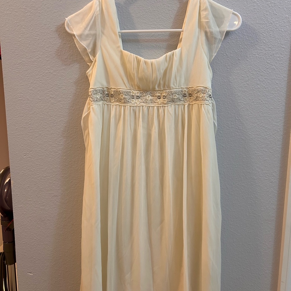 Ruby Rox Ivory Dress with Floral Detail